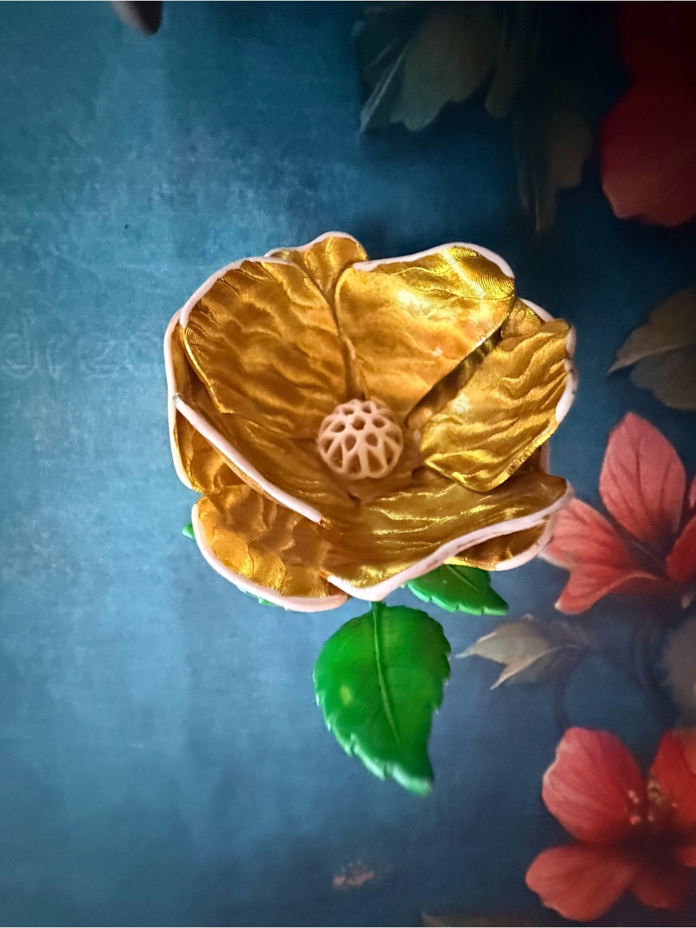 Gold Flower Enamel Brooch.